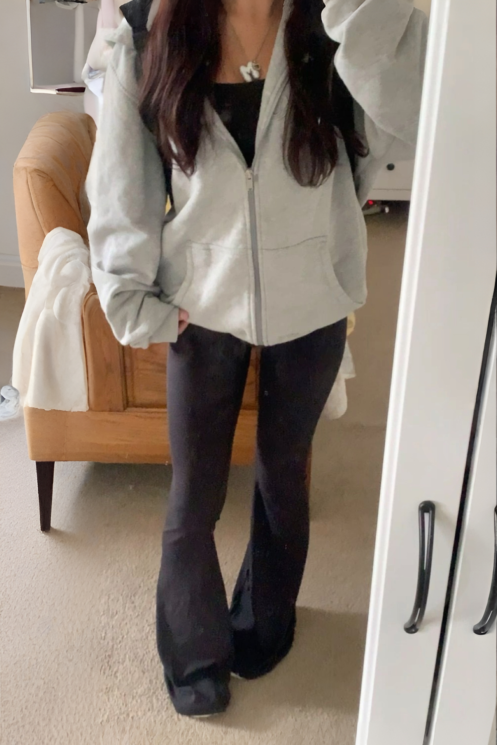 flare leggings outfit