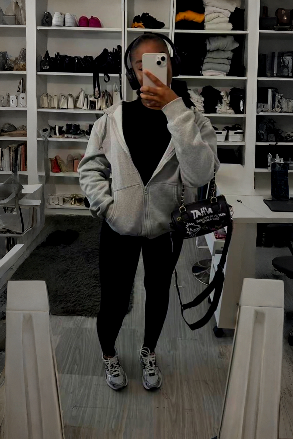 simple outfits for school to wear with grey new balance
